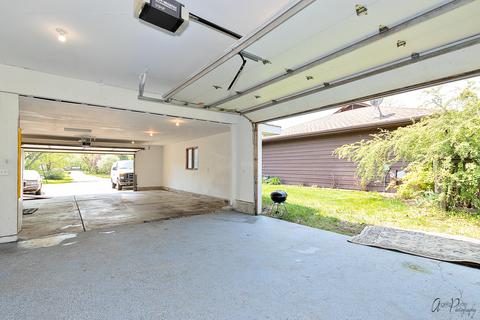 1404 Sunset Dr, Holiday Hills, IL 60051 photo 22