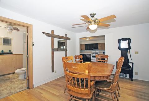 8999 Centerville Rd, Capron, IL 61012 photo 9