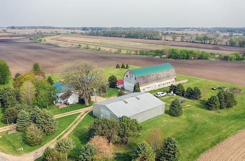 8999 Centerville Rd, Capron, IL 61012 photo 1