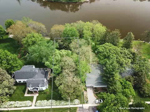 821 N First St, Geneva, IL 60134