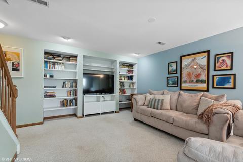 930 Stockbridge Pl, Elgin, IL 60120 photo 24