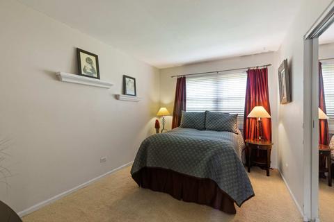 136 Mockingbird Ln, Wheeling, IL 60090 photo 9