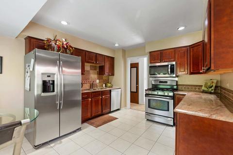 136 Mockingbird Ln, Wheeling, IL 60090 photo 7