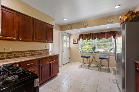 136 Mockingbird Ln, Wheeling, IL 60090 photo 6