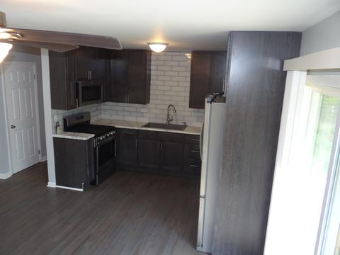 15328 Maple Ln, Markham, IL 60428 photo 4