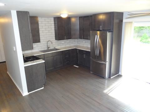 15328 Maple Ln, Markham, IL 60428 photo 5