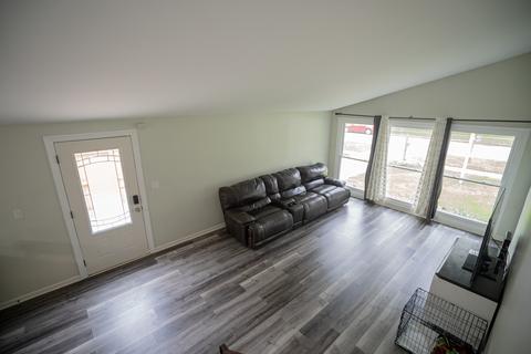 969 Illinois Ave, Elgin, IL 60120 photo 13