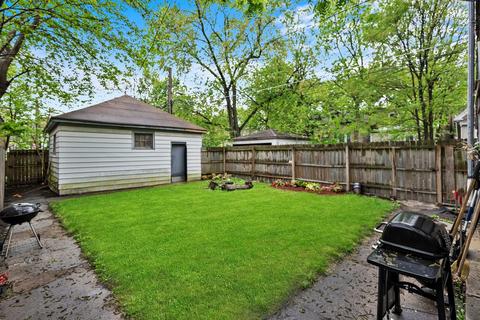 359 E 70th St, Chicago, IL 60637 photo 16