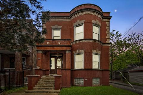 359 E 70th St, Chicago, IL 60637 photo 22
