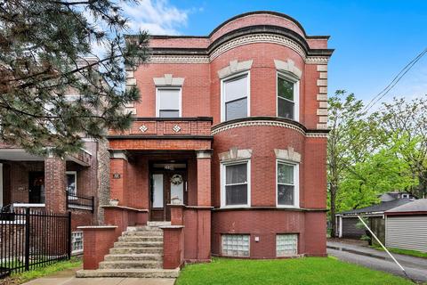 359 E 70th St, Chicago, IL 60637 photo 1
