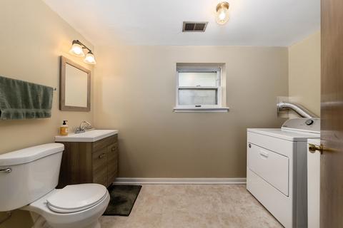 119 Chestnut Ln, Wheeling, IL 60090 photo 18