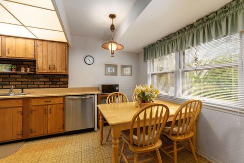 119 Chestnut Ln, Wheeling, IL 60090 photo 10