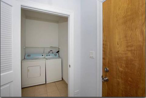 Undisclosed, Chicago, IL 60625 photo 13