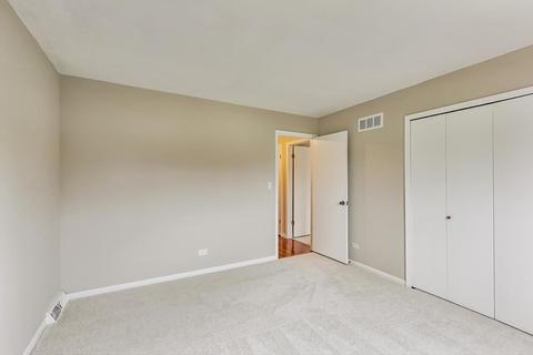 1485 Creekside Dr, Wheaton, IL 60189 photo 24