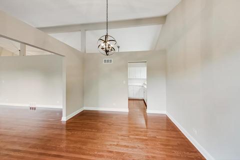 1485 Creekside Dr, Wheaton, IL 60189 photo 11