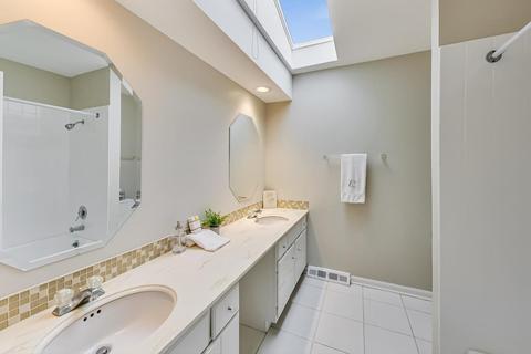 1485 Creekside Dr, Wheaton, IL 60189 photo 32