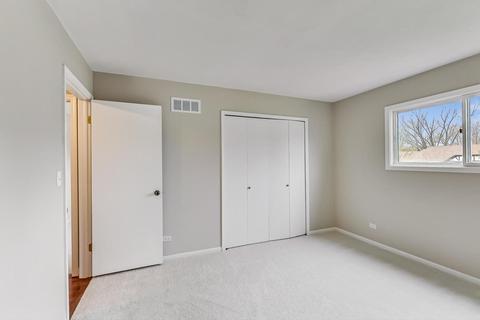 1485 Creekside Dr, Wheaton, IL 60189 photo 25