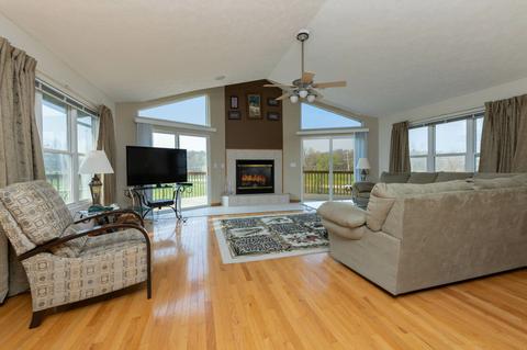 301 Forestcliff Ct, Lake Summerset, IL 61019 photo 4