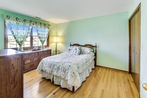 304 Eric Ct, Mount Prospect, IL 60056 photo 29