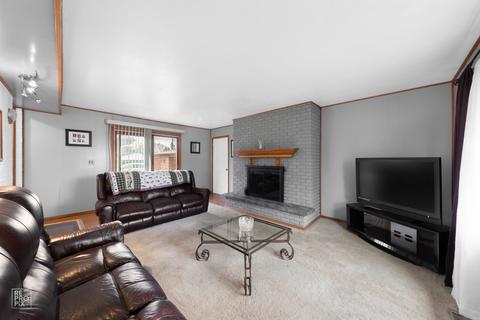 842 N Sumner St, Addison, IL 60101 photo 5