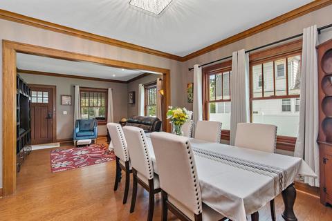 938 Augusta Ave, Elgin, IL 60120 photo 10