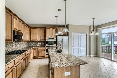 1708 Dundalk Ln, Mchenry, IL 60050 photo 5