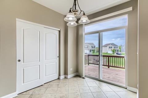 1708 Dundalk Ln, Mchenry, IL 60050 photo 12