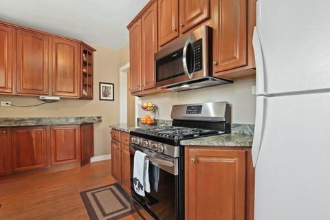1341 E Lake Ave, Glenview, IL 60025 photo 9