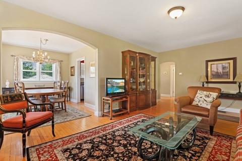 1341 E Lake Ave, Glenview, IL 60025 photo 4