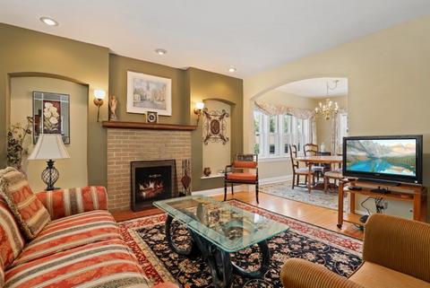 1341 E Lake Ave, Glenview, IL 60025 photo 2