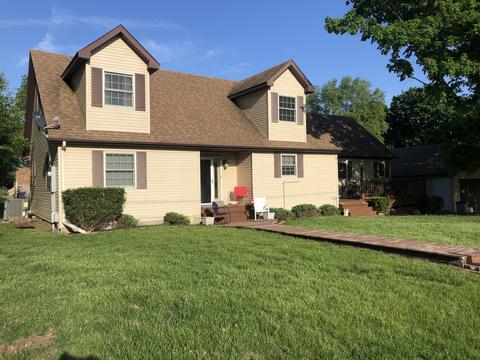 308 S White St, Sidney, IL 61877 photo 1