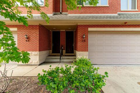 48 Northfield Ter, Wheeling, IL 60090 photo 3