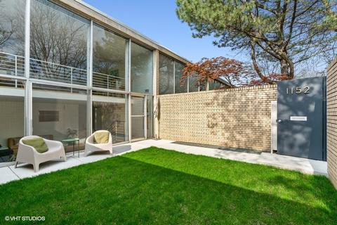 1152 E 48th St, Chicago, IL 60615 photo 2