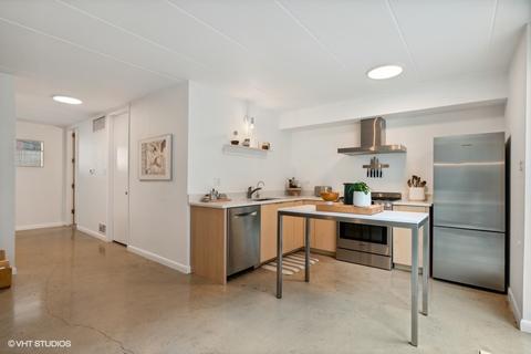 1152 E 48th St, Chicago, IL 60615 photo 11