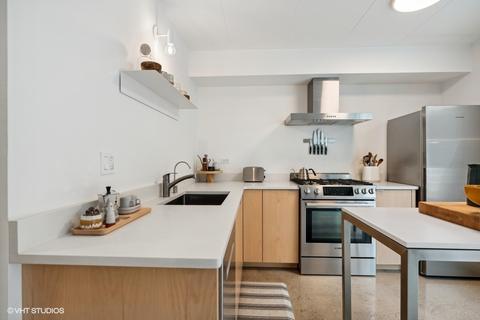 1152 E 48th St, Chicago, IL 60615 photo 13