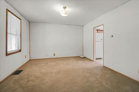 302 E Jackson St, Saybrook, IL 61770 photo 2