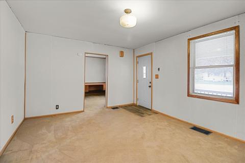 302 E Jackson St, Saybrook, IL 61770 photo 3
