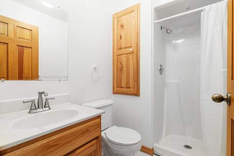 426 E 5th St, Lockport, IL 60441 photo 9