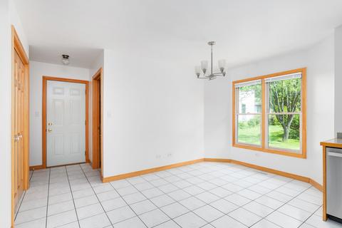 426 E 5th St, Lockport, IL 60441 photo 8