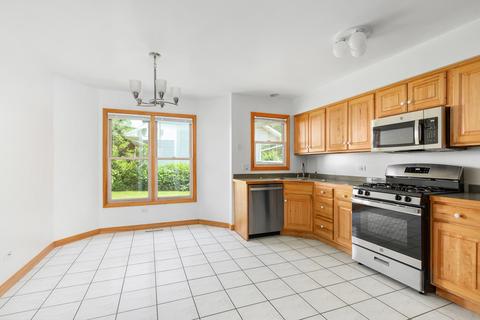 426 E 5th St, Lockport, IL 60441 photo 5