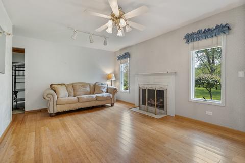 735 Hillcrest Dr, Sleepy Hollow, IL 60118 photo 3