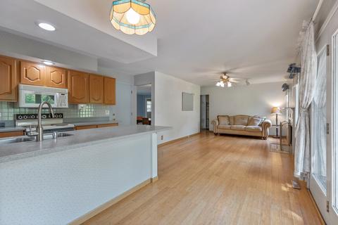 735 Hillcrest Dr, Sleepy Hollow, IL 60118 photo 9