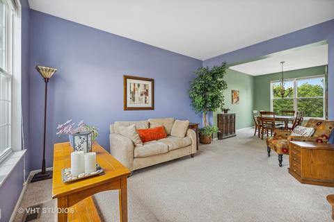 642 Biltmore Dr, Bartlett, IL 60103 photo 3