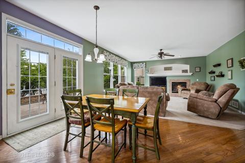 642 Biltmore Dr, Bartlett, IL 60103 photo 7