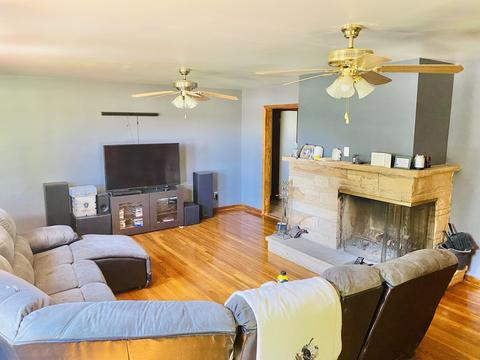 624 Hillandale Dr, Morrison, IL 61270 photo 4