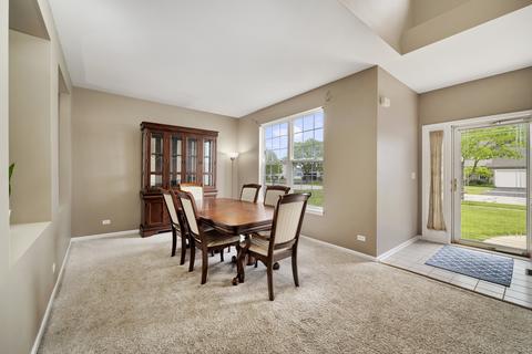 16100 S Arbor Dr, Plainfield, IL 60586 photo 6