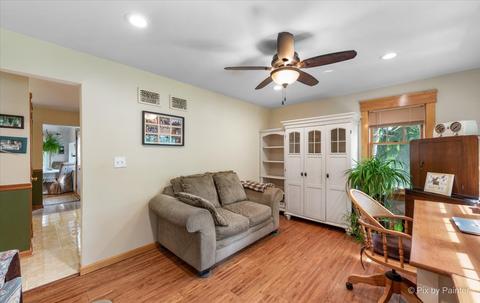 1 Hickory Rd, Oakwood Hills, IL 60013 photo 8