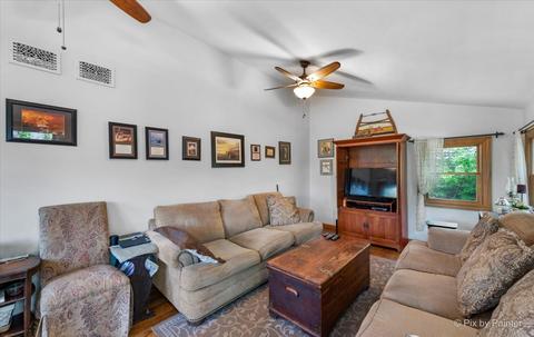 1 Hickory Rd, Oakwood Hills, IL 60013 photo 9