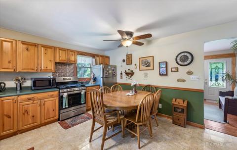 1 Hickory Rd, Oakwood Hills, IL 60013 photo 6