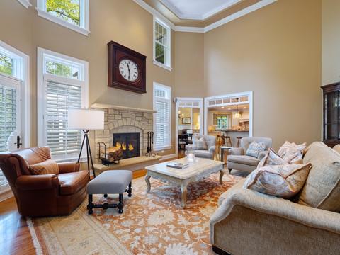 1040 Golf Ln, Wheaton, IL 60189 photo 9